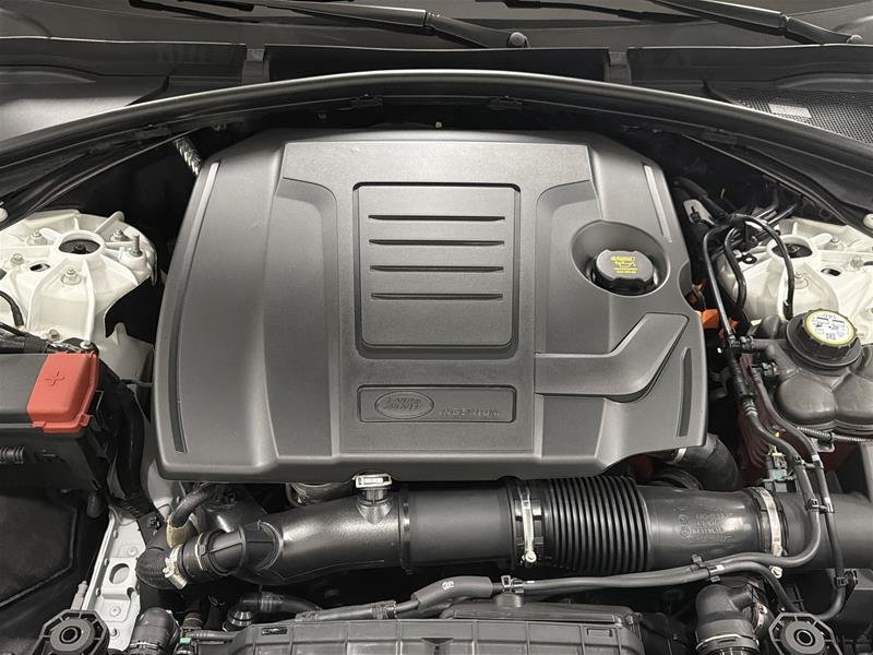 2026 Land Rover Range Rover Velar P250 Dynamic SE *Ltd Avail*-17