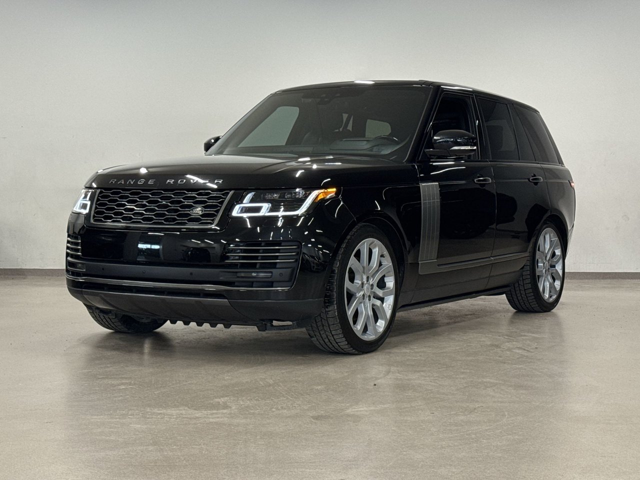 2022 Land Rover Range Rover 5.0L V8 Supercharged P525 Autobiography SWB-3