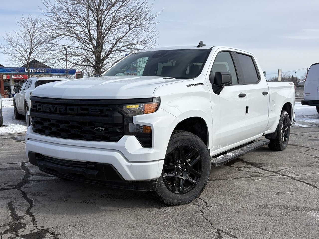 2025 Chevrolet Silverado 1500 Custom Crew Cab 4WD