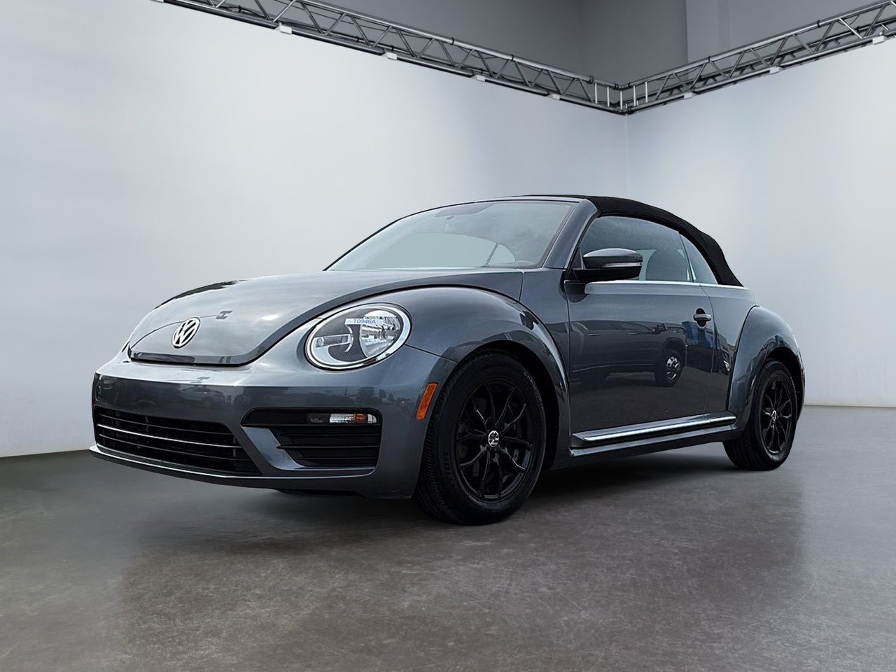 Gray 2018 Volkswagen Beetle Convertible Front-Wheel Drive Automatic