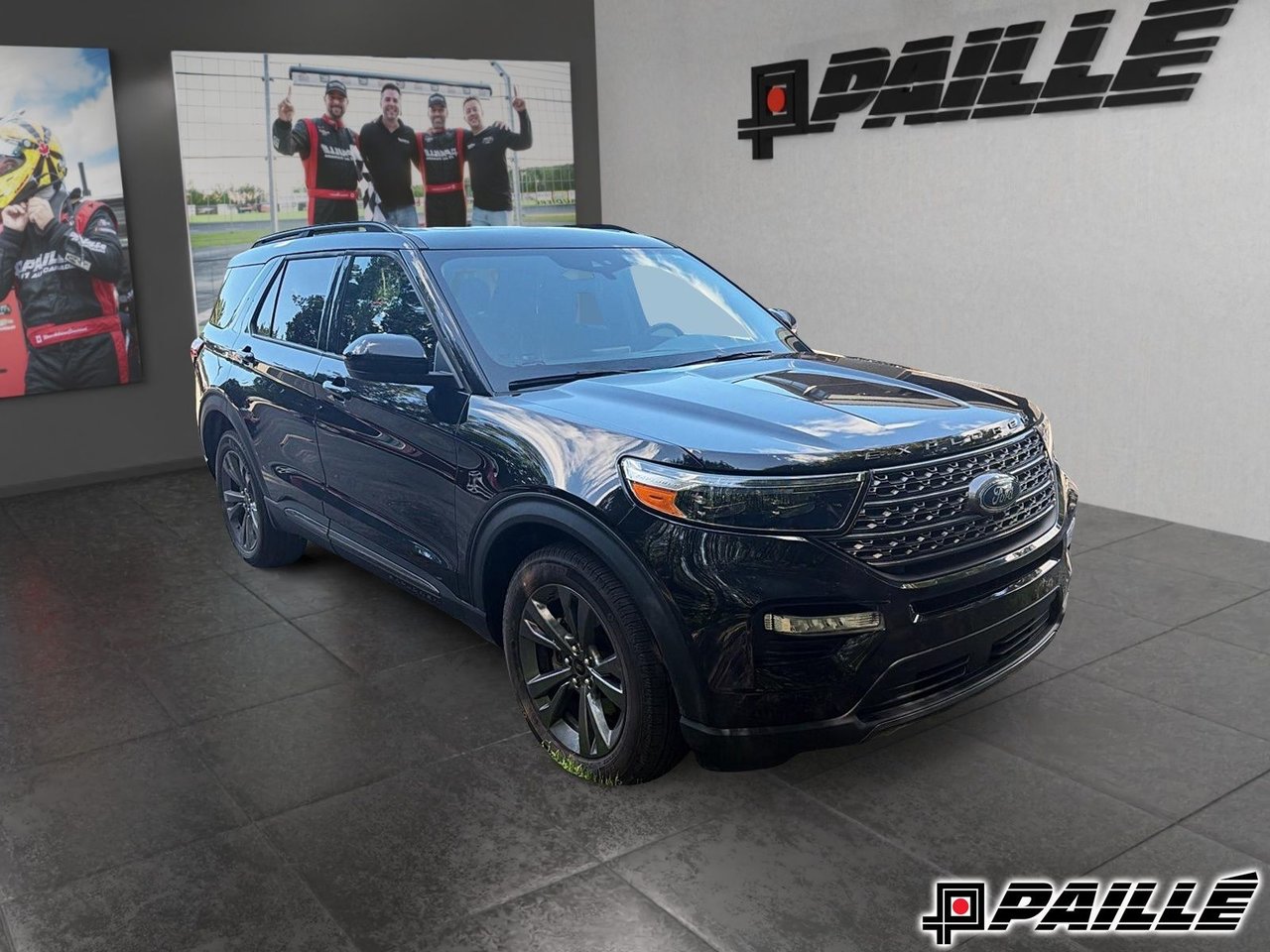 Black 2022 Ford Explorer SUV / Crossover All-Wheel Drive Automatic