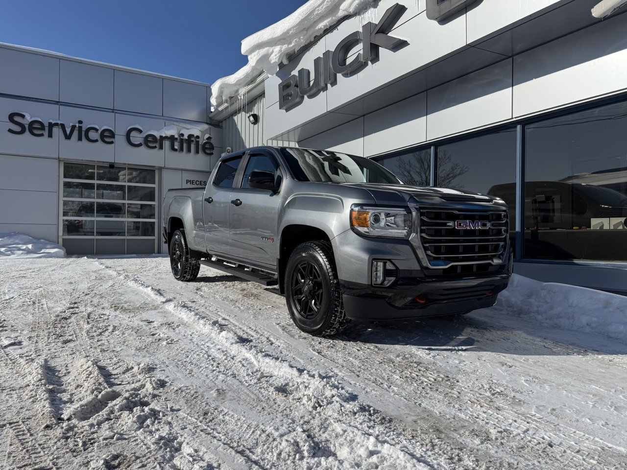 GMC Canyon AT4 Crew Cab 4WD with Cloth