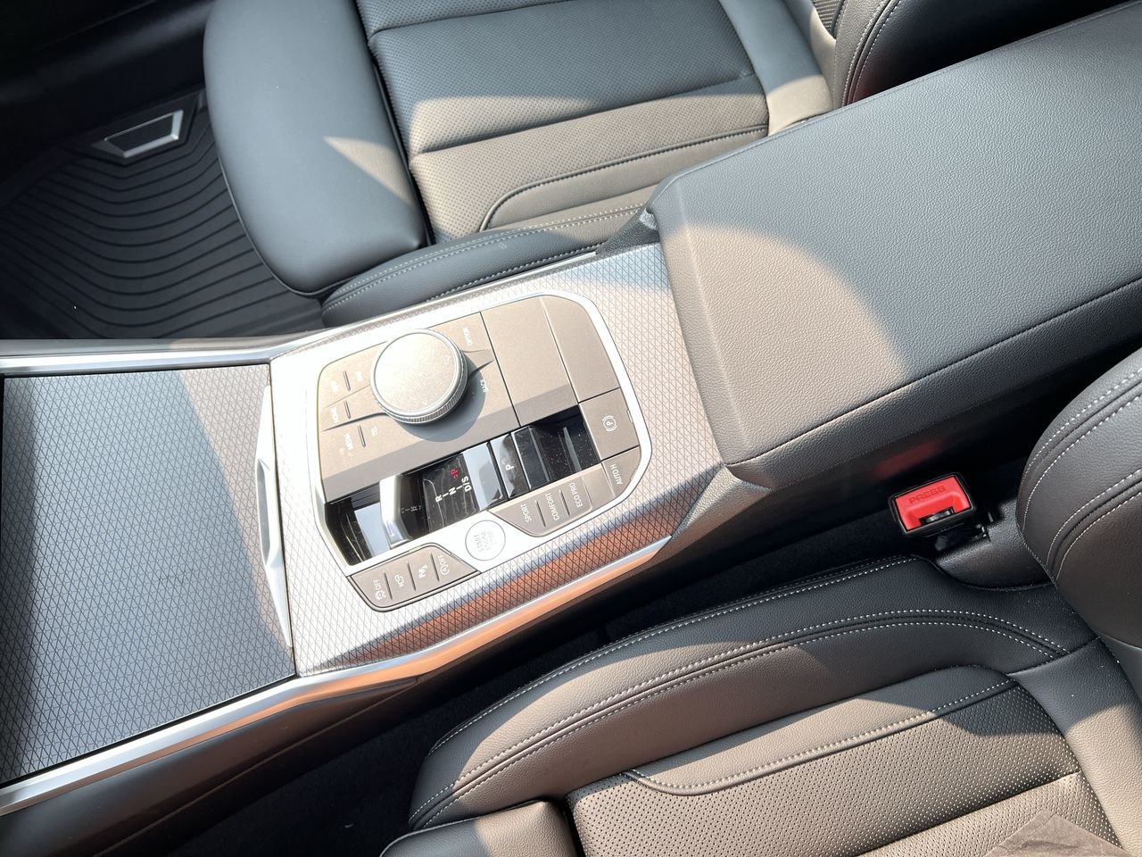 New 2023 Black Sapphire Metallic BMW 330i xDrive NA image 29