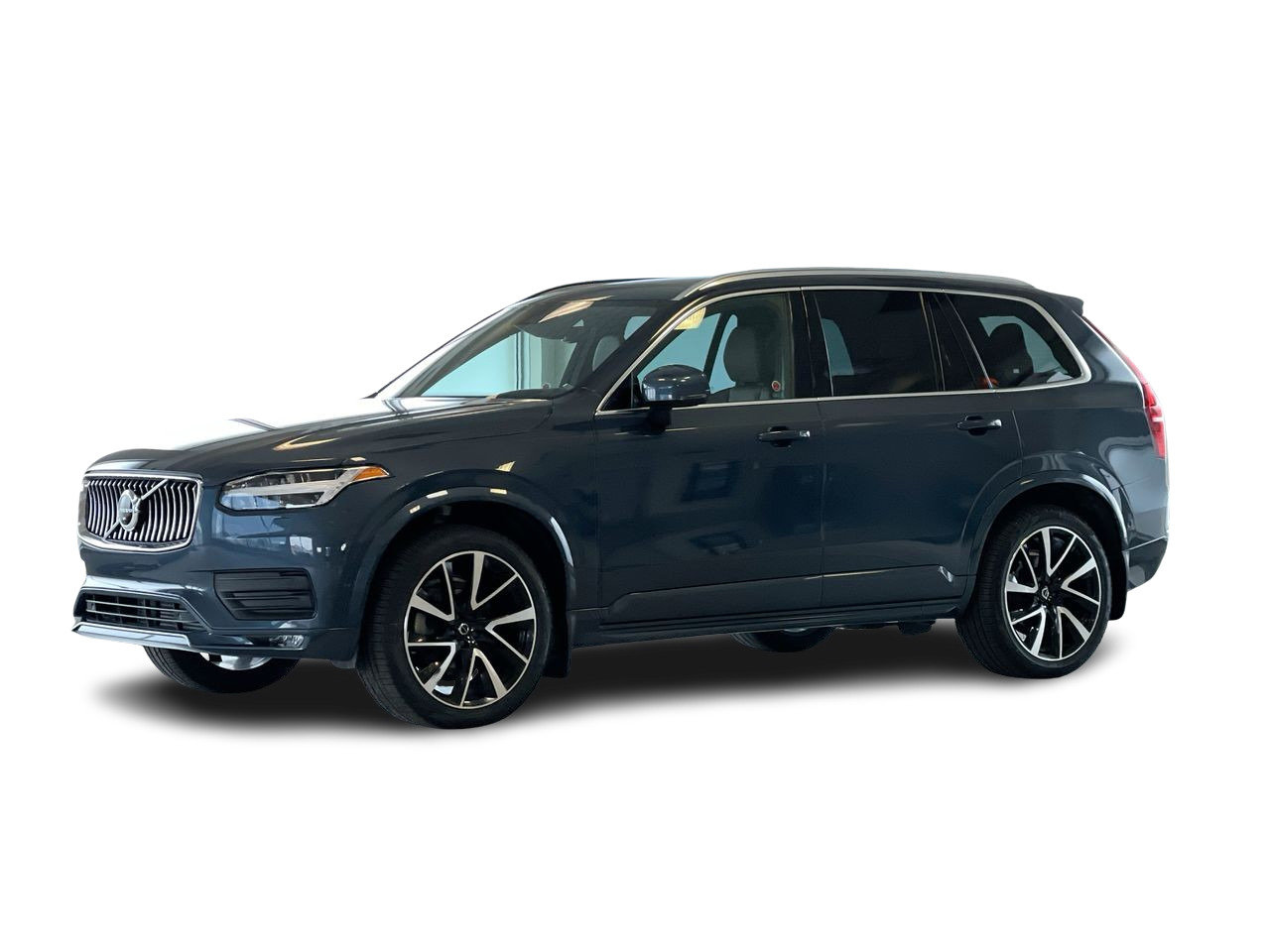 Used 2022 Ice White Volvo Momentum, Advanced Pkg, Climate Pkg image 4