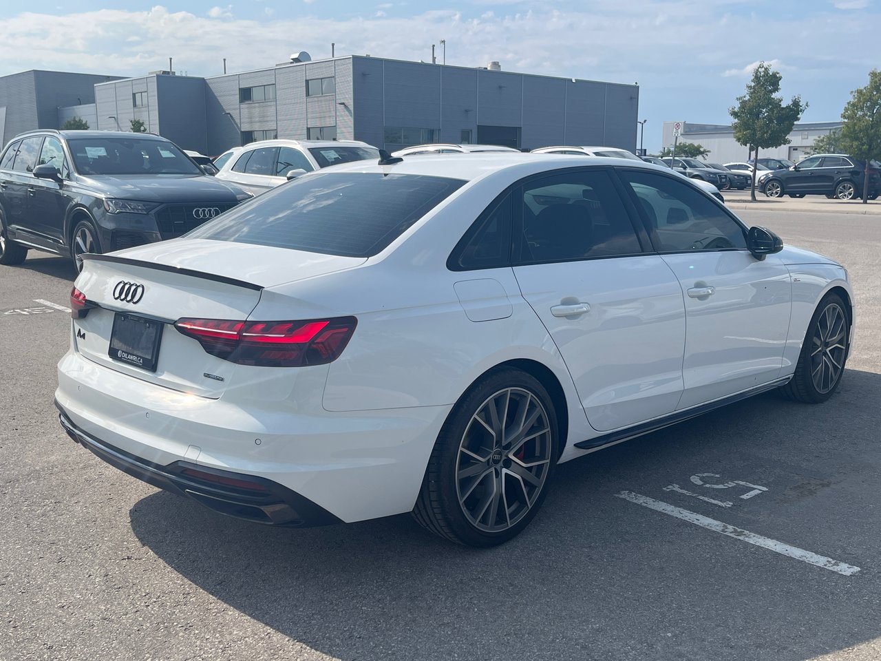 New 2023 Ibis white Audi Progressiv image 11