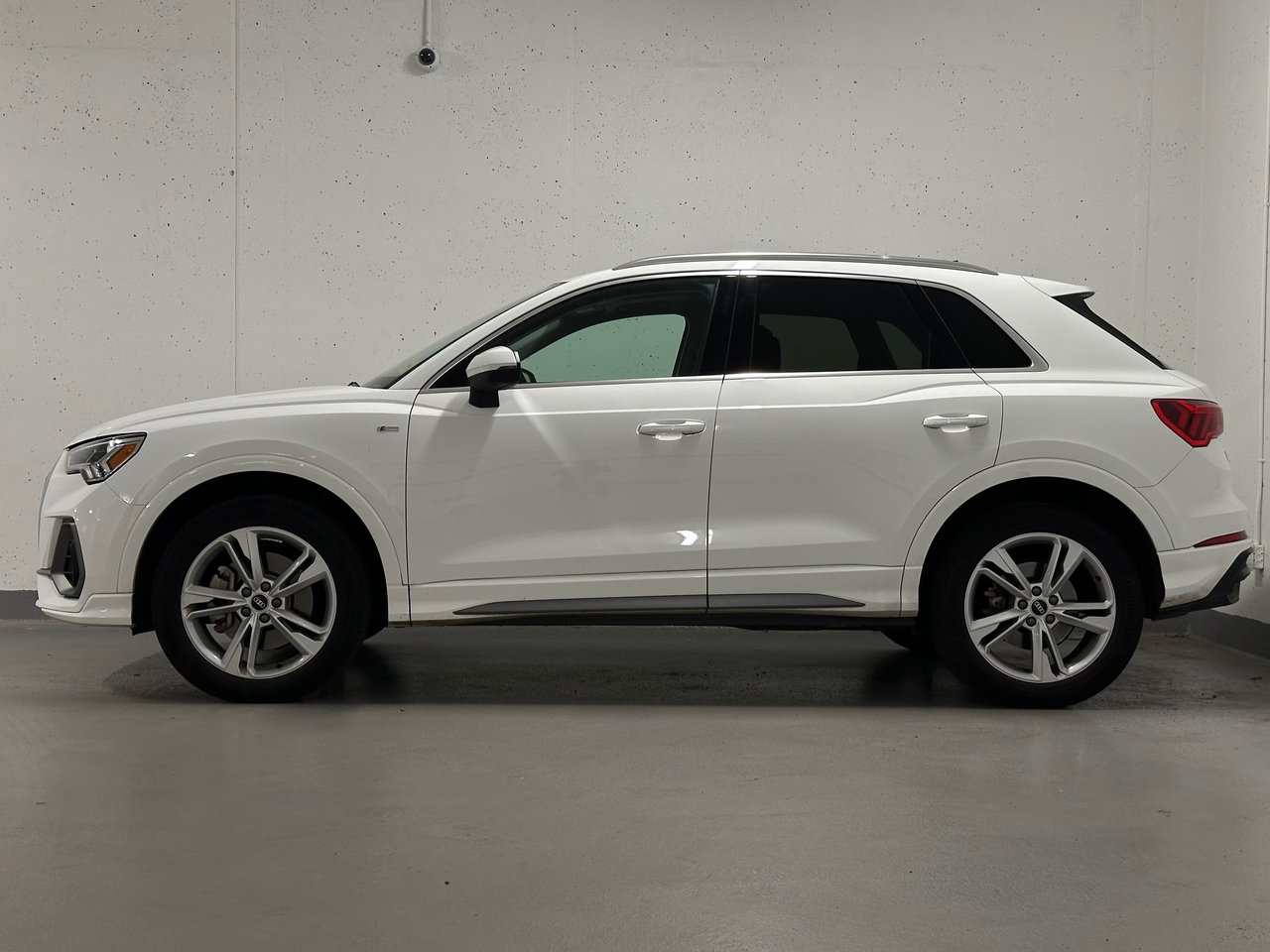 2021 Audi Q3 45 Technik, Vancouver, Cash