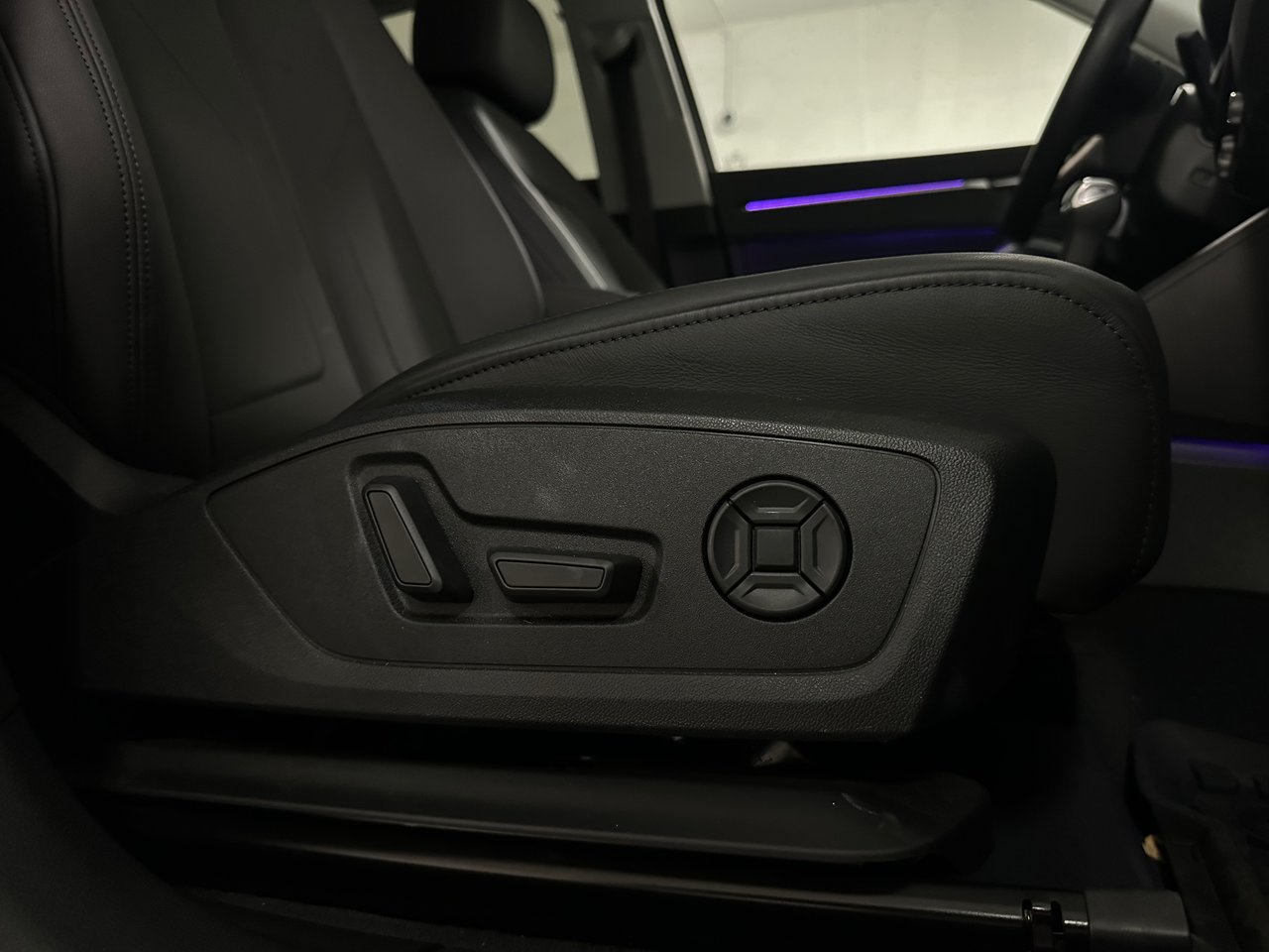 2021 Audi Q3 45 Technik, Vancouver, Cash