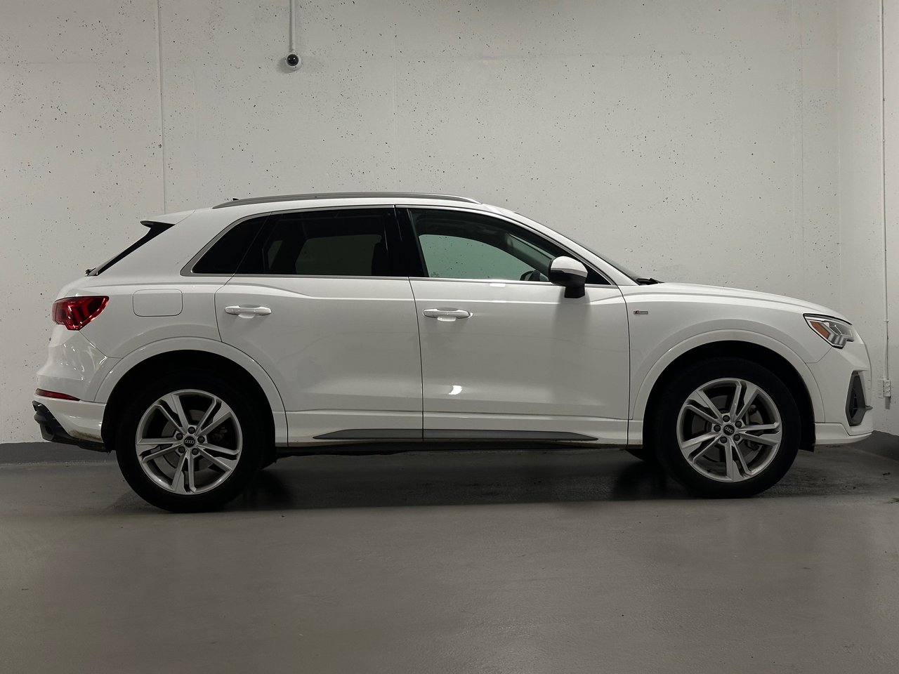 2021 Audi Q3 45 Technik, Vancouver, Cash