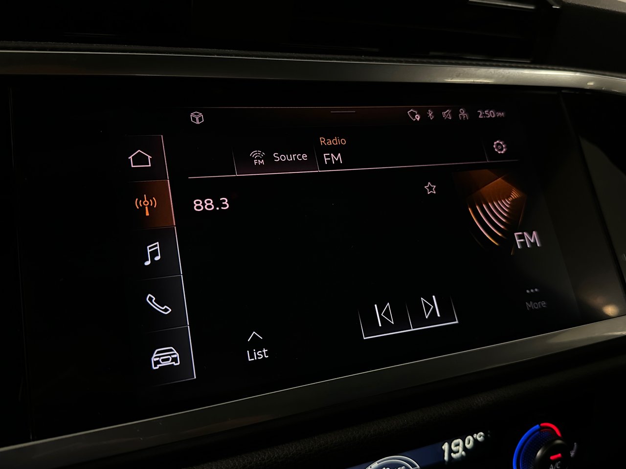 2022 Audi Q3 45 Komfort, Vancouver, Cash