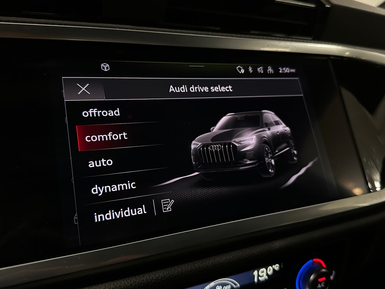 2022 Audi Q3 45 Komfort, Vancouver, Cash