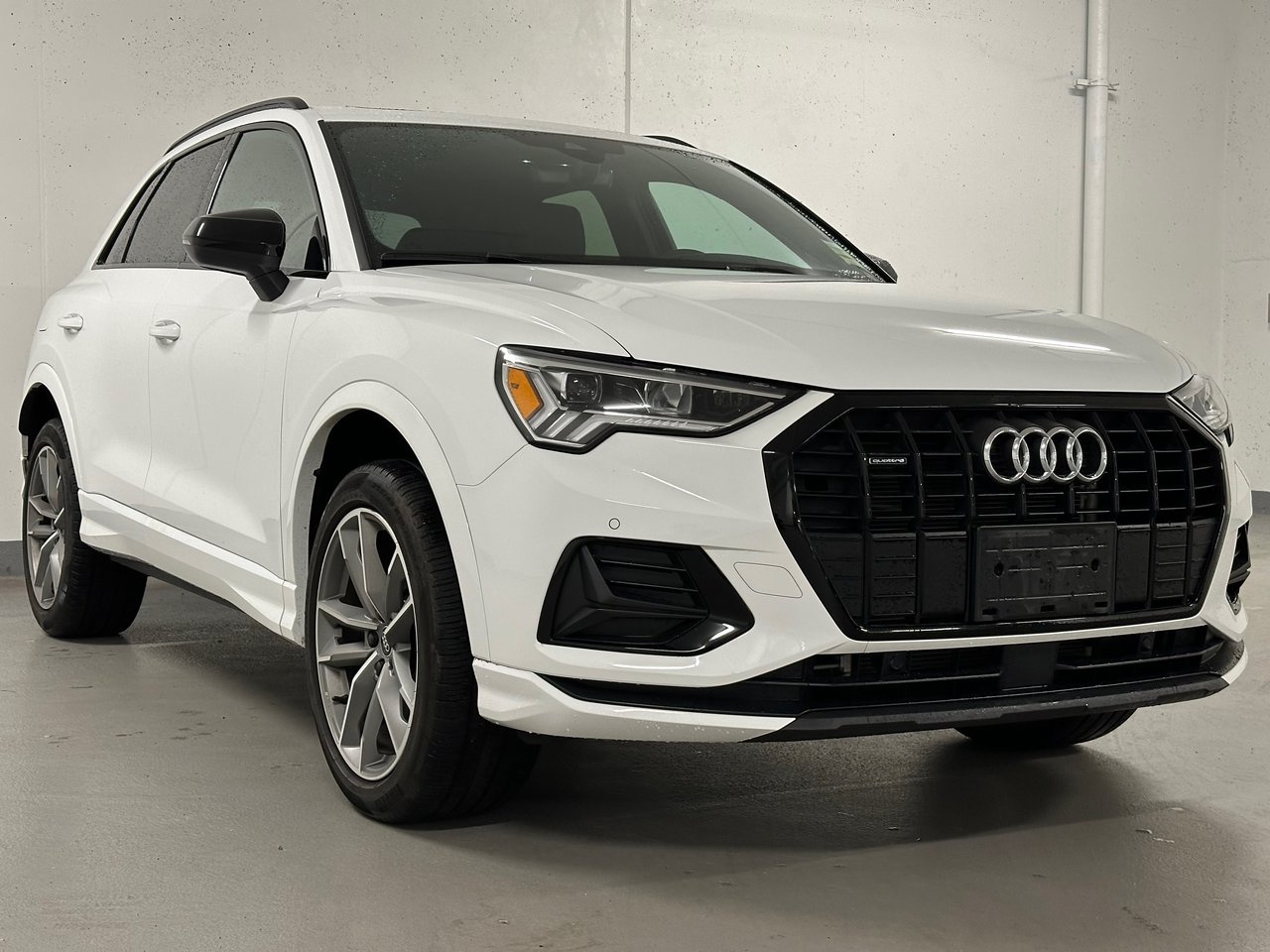 2022 Audi Q3 45 Komfort, Vancouver, Cash