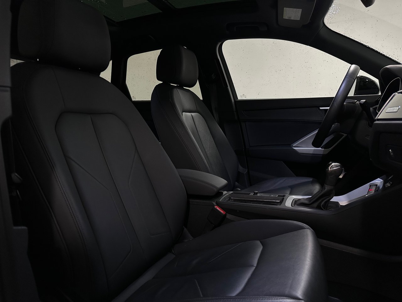 2022 Audi Q3 45 Komfort, Vancouver, Cash