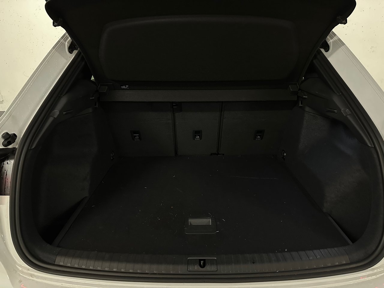 2022 Audi Q3 45 Komfort, Vancouver, Cash
