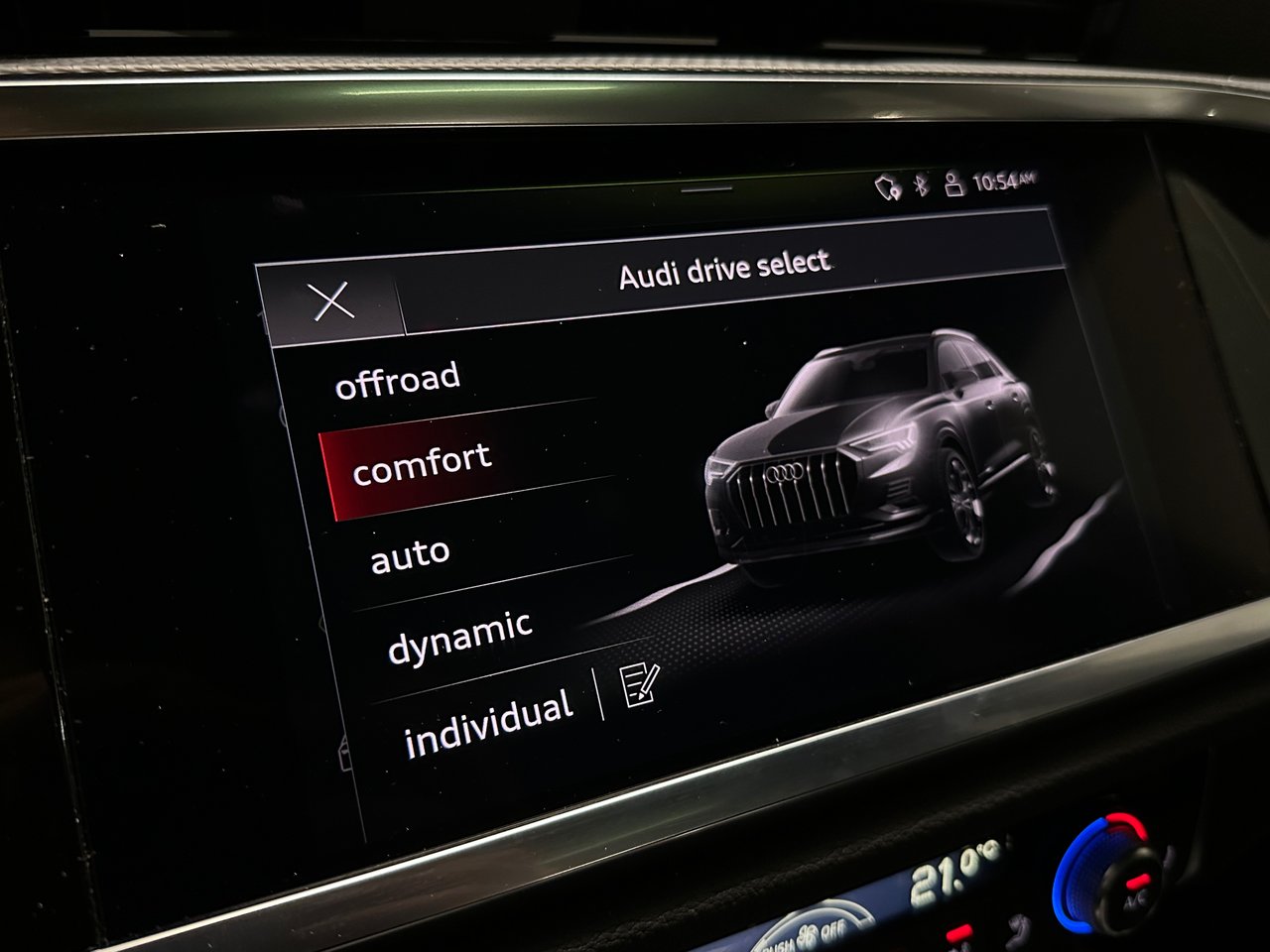 2022 Audi Q3 45 Komfort, Vancouver, Cash