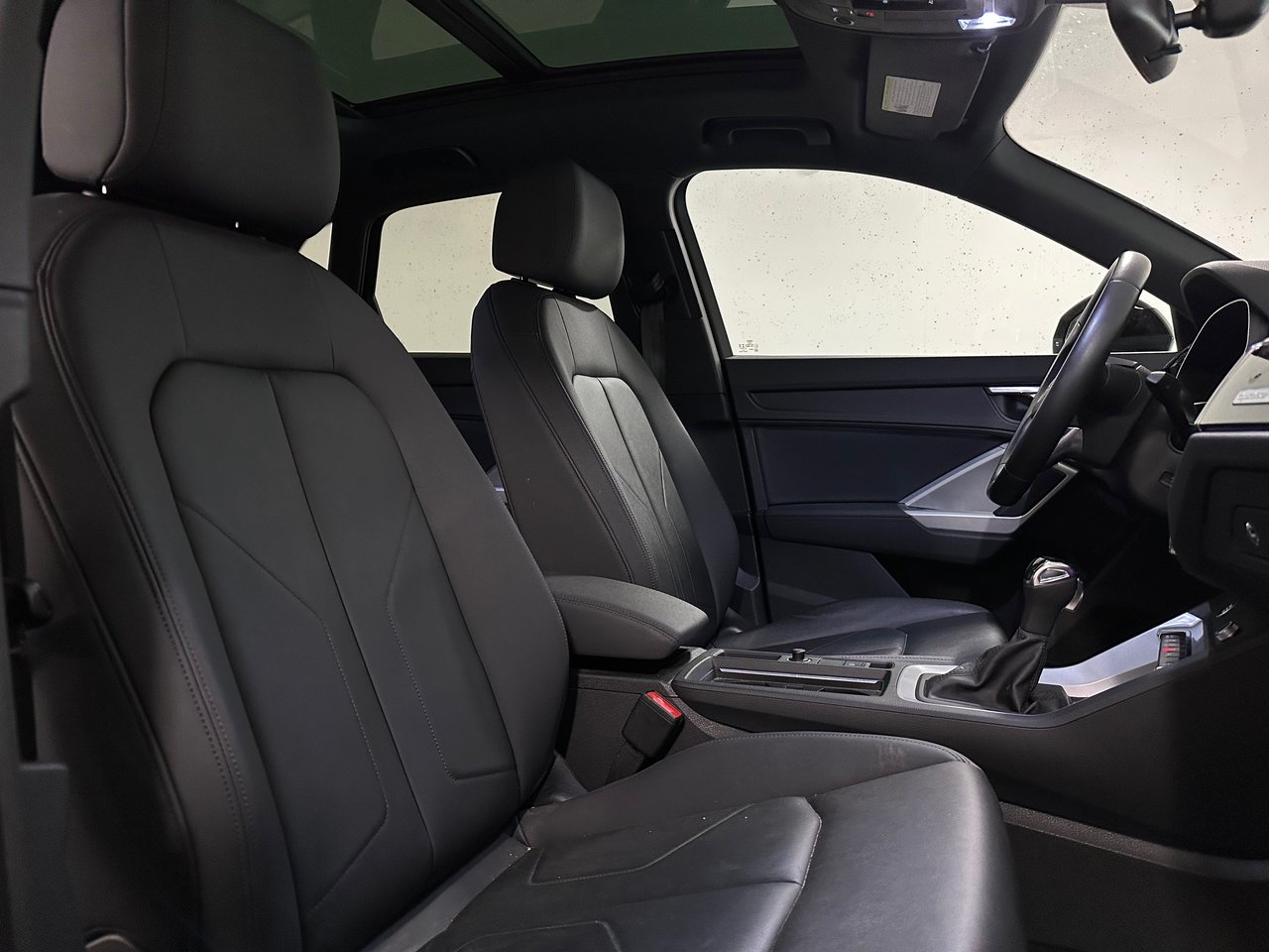 2022 Audi Q3 45 Komfort, Vancouver, Cash