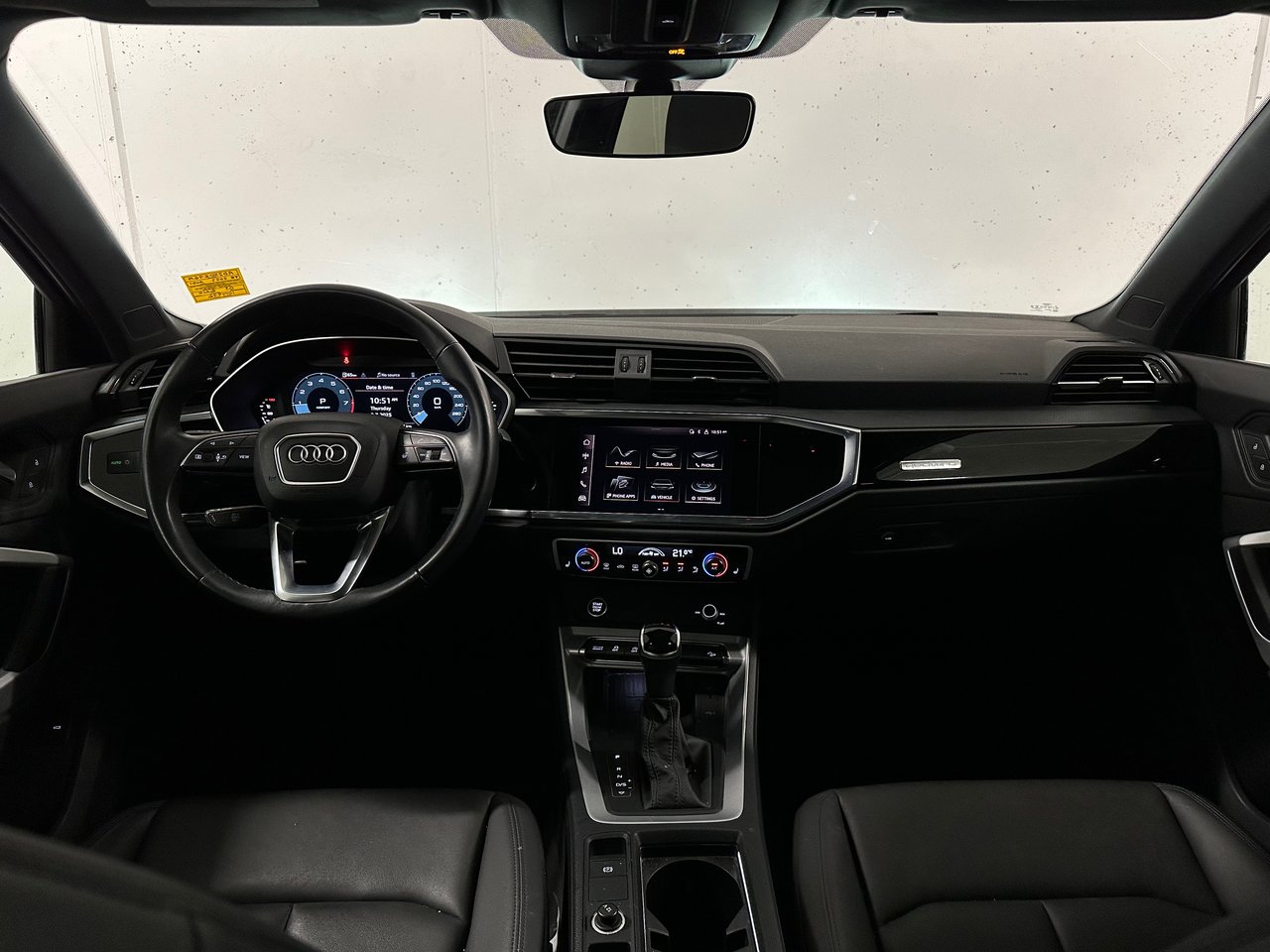 2022 Audi Q3 45 Komfort, Vancouver, Cash