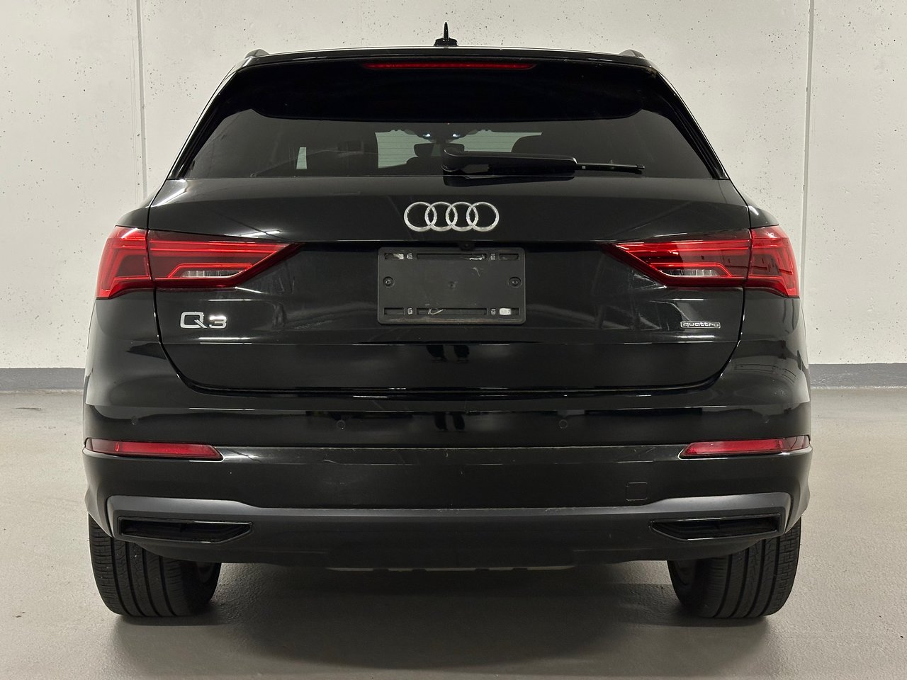 2022 Audi Q3 45 Komfort, Vancouver, Cash
