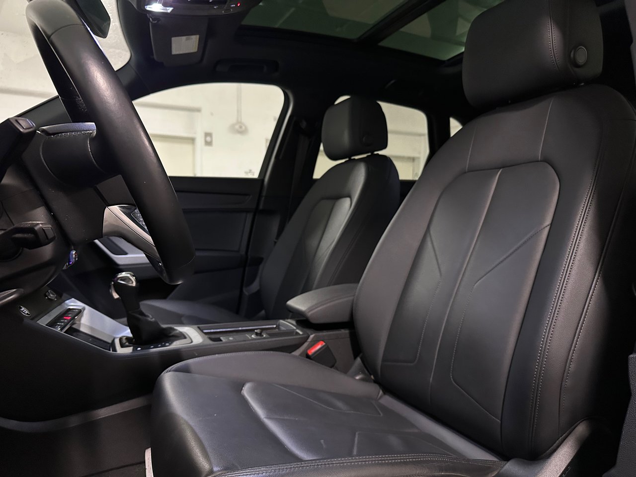 2022 Audi Q3 45 Komfort, Vancouver, Cash