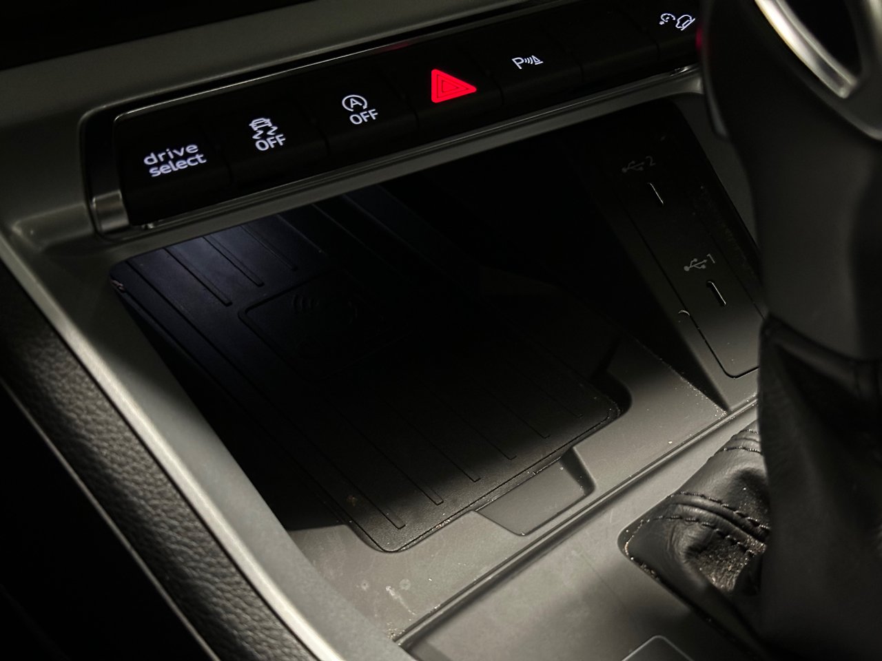 2022 Audi Q3 45 Komfort, Vancouver, Cash