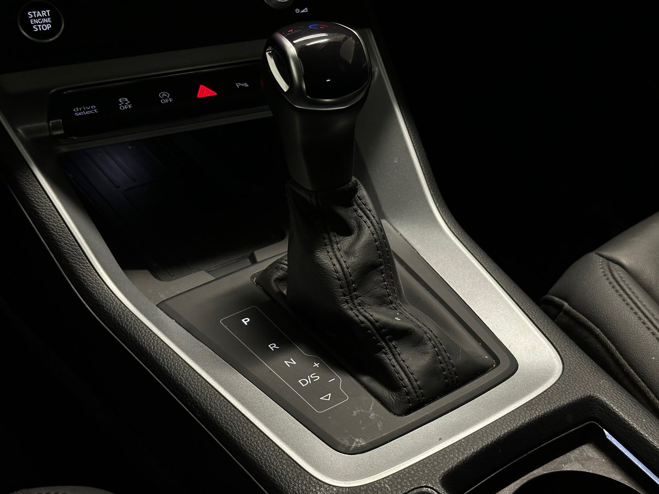 2022 Audi Q3 45 Komfort, Vancouver, Cash