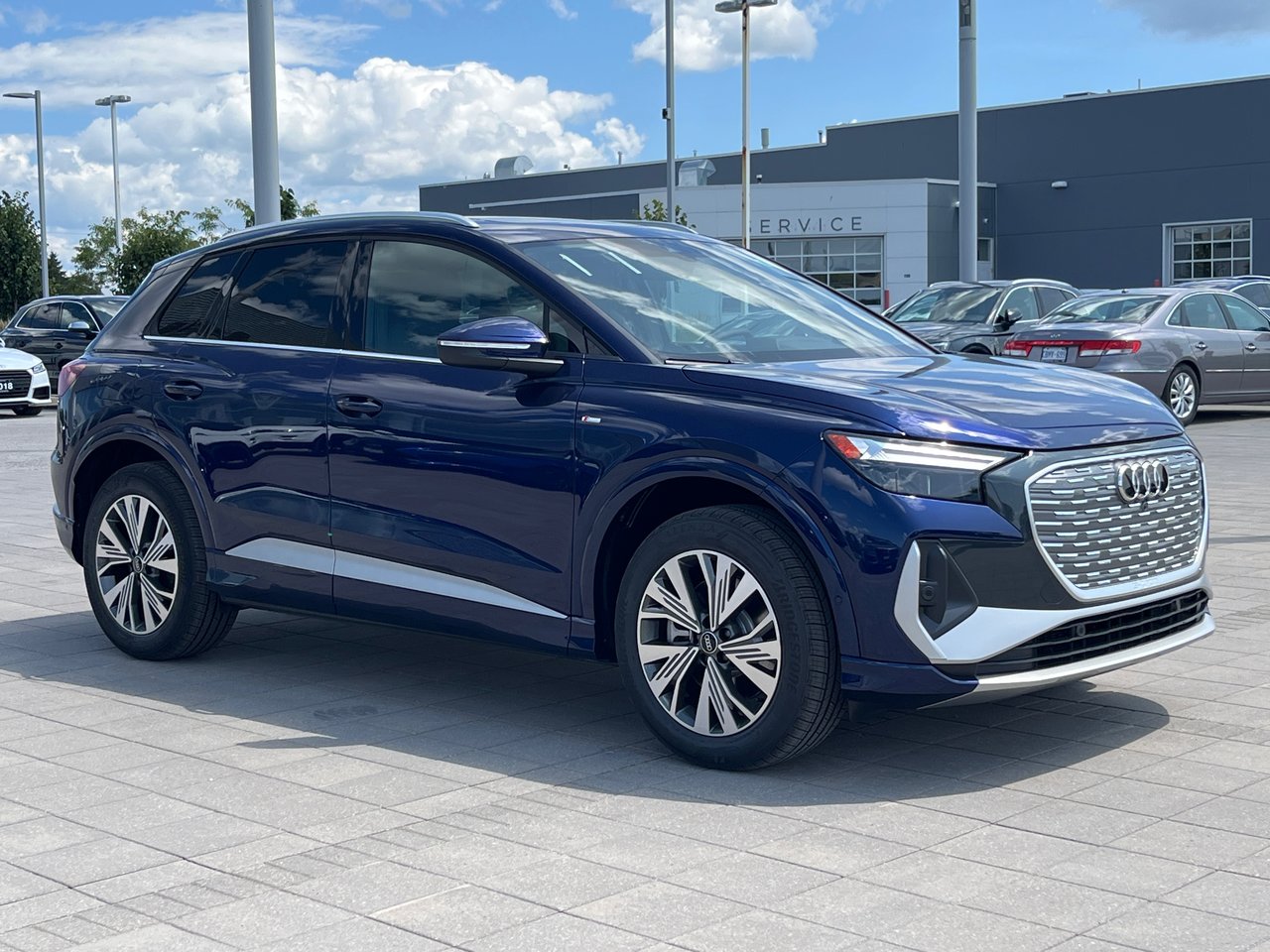 New 2023 Navarra blue metallic Audi 50 quattro image 10