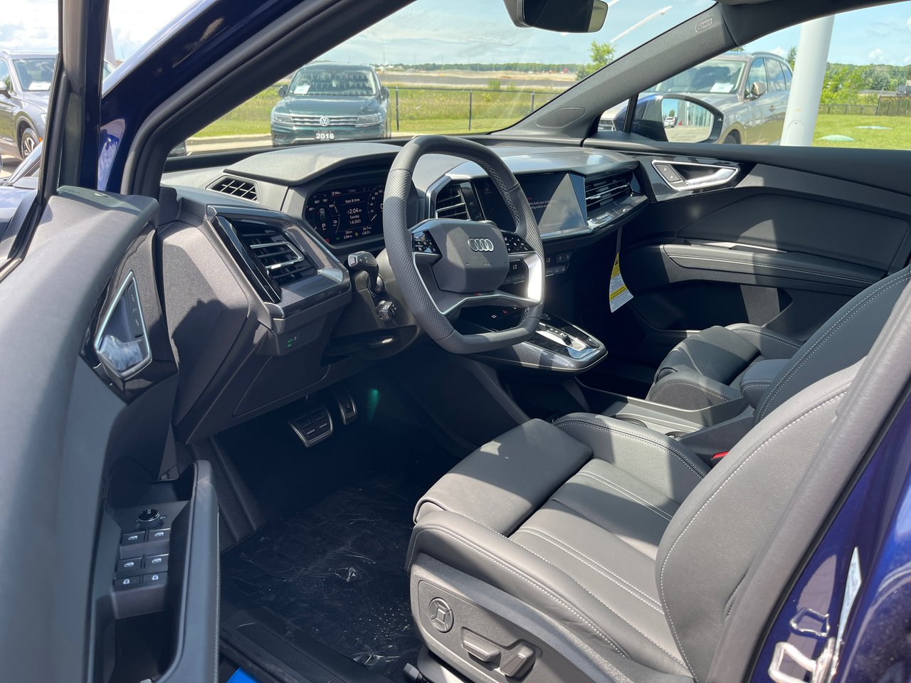 New 2023 Navarra blue metallic Audi 50 quattro image 15