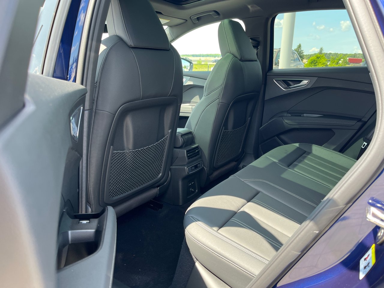 New 2023 Navarra blue metallic Audi 50 quattro image 25