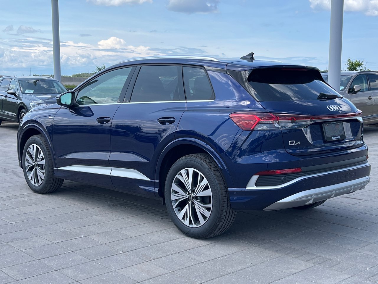 New 2023 Navarra blue metallic Audi 50 quattro image 4