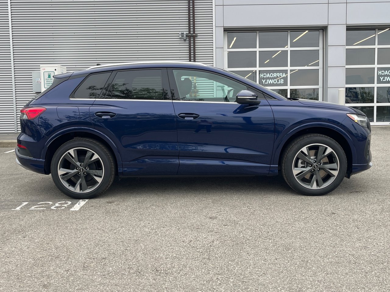 New 2023 Navarra blue metallic Audi 50 quattro image 15