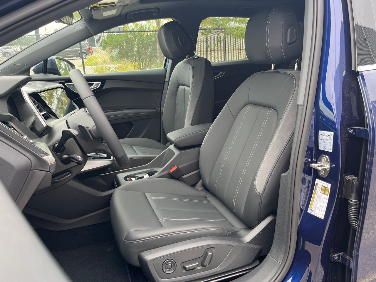 New 2023 Navarra blue metallic Audi 50 quattro image 25