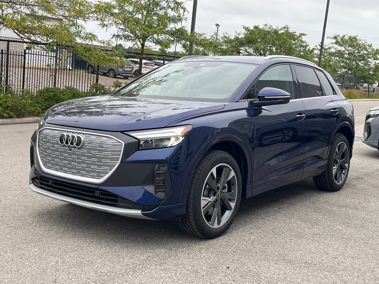 New 2023 Navarra blue metallic Audi 50 quattro image 2