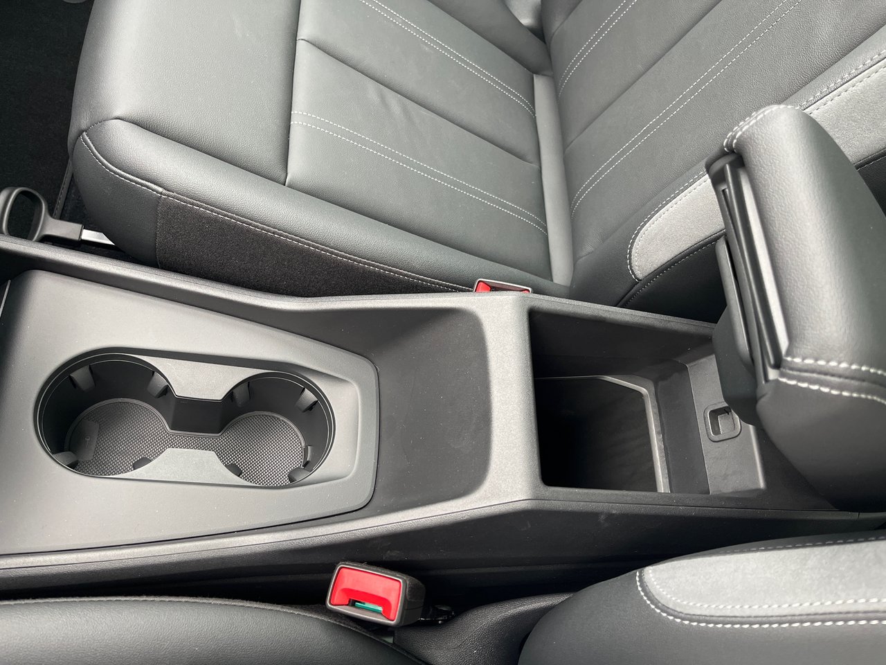 New 2023 Navarra blue metallic Audi 50 quattro image 34