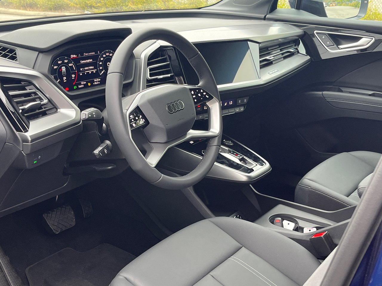 New 2023 Navarra blue metallic Audi 50 quattro image 27