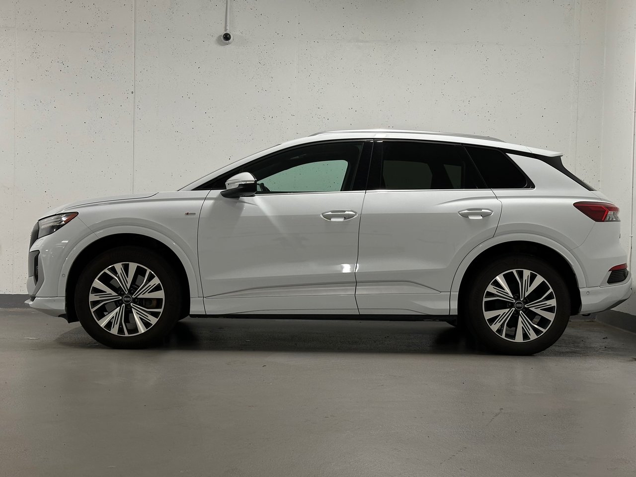 2023 Audi Q4 e-tron 50, Vancouver, Cash