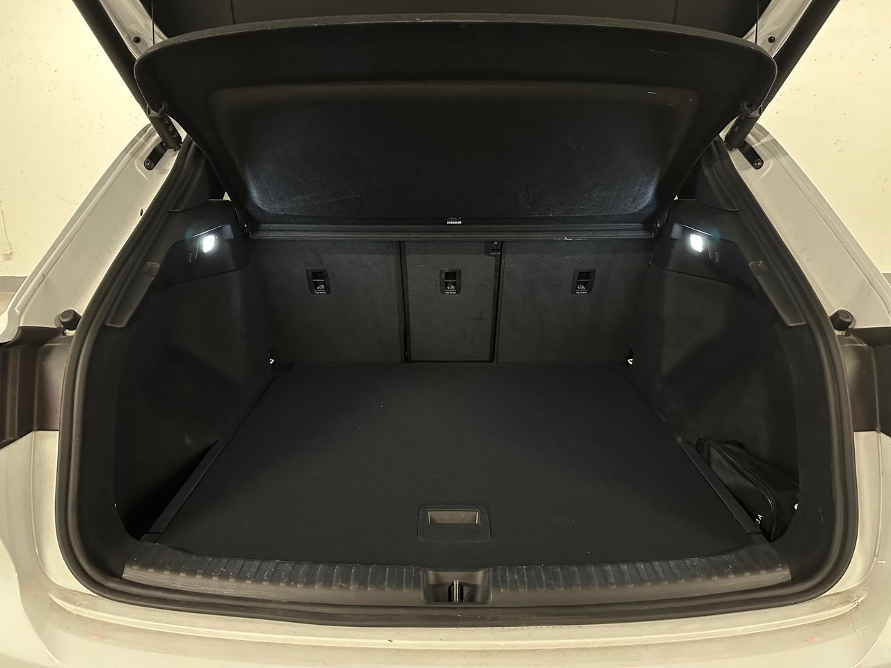2023 Audi Q4 e-tron 50, Vancouver, Cash