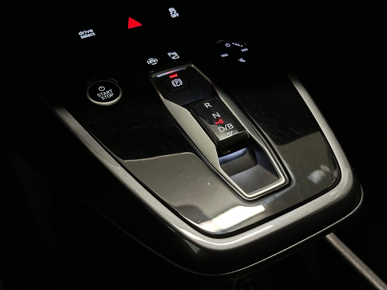 2023 Audi Q4 e-tron 50, Vancouver, Cash