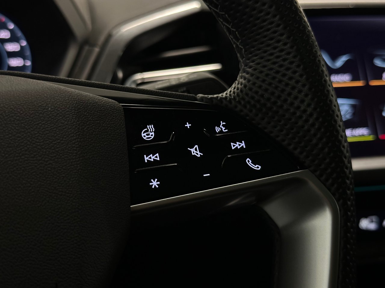 2023 Audi Q4 e-tron 50, Vancouver, Cash