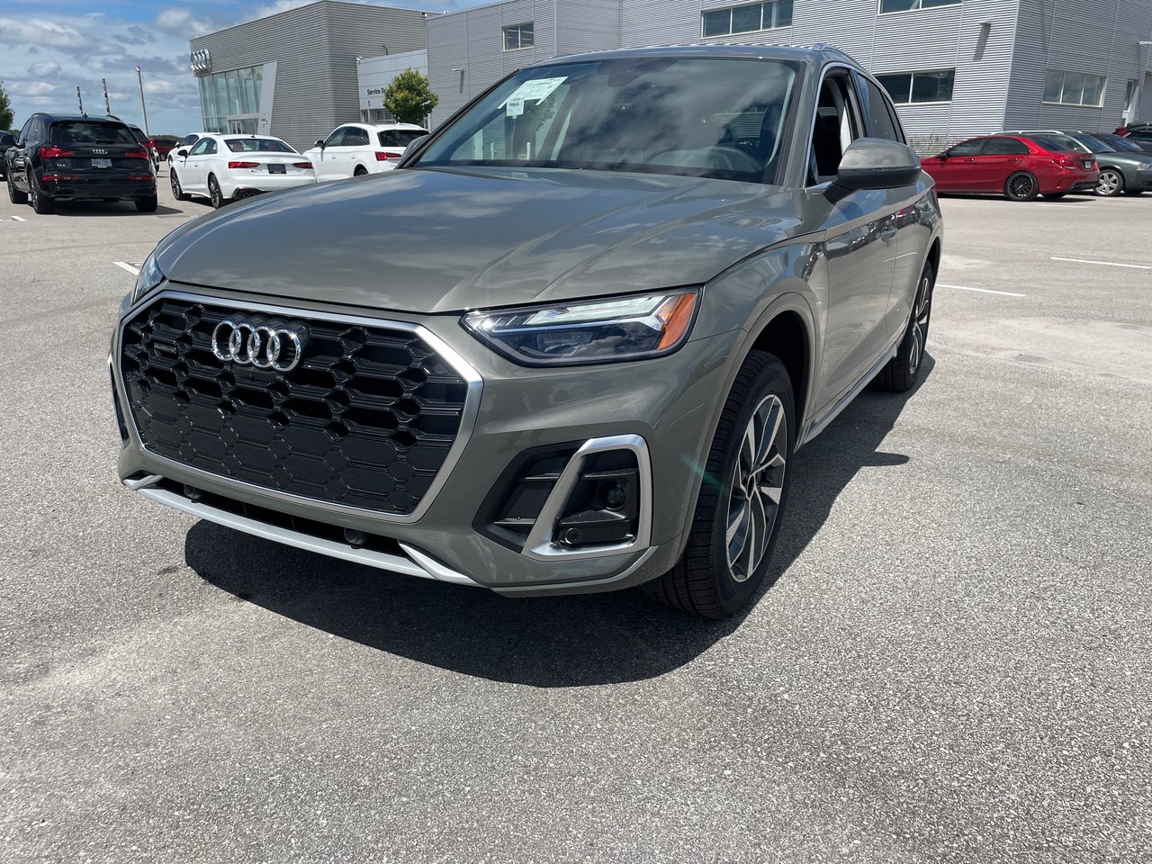 New 2023 Chronos grey metallic Audi Progressiv 45 TFSI quattro image 2