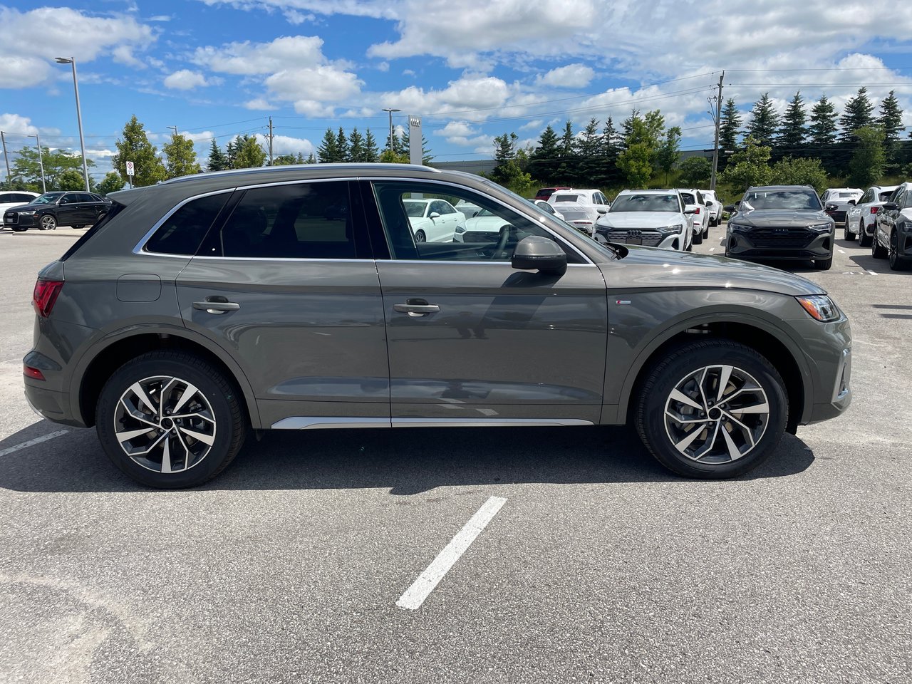 New 2023 Chronos grey metallic Audi Progressiv 45 TFSI quattro image 35