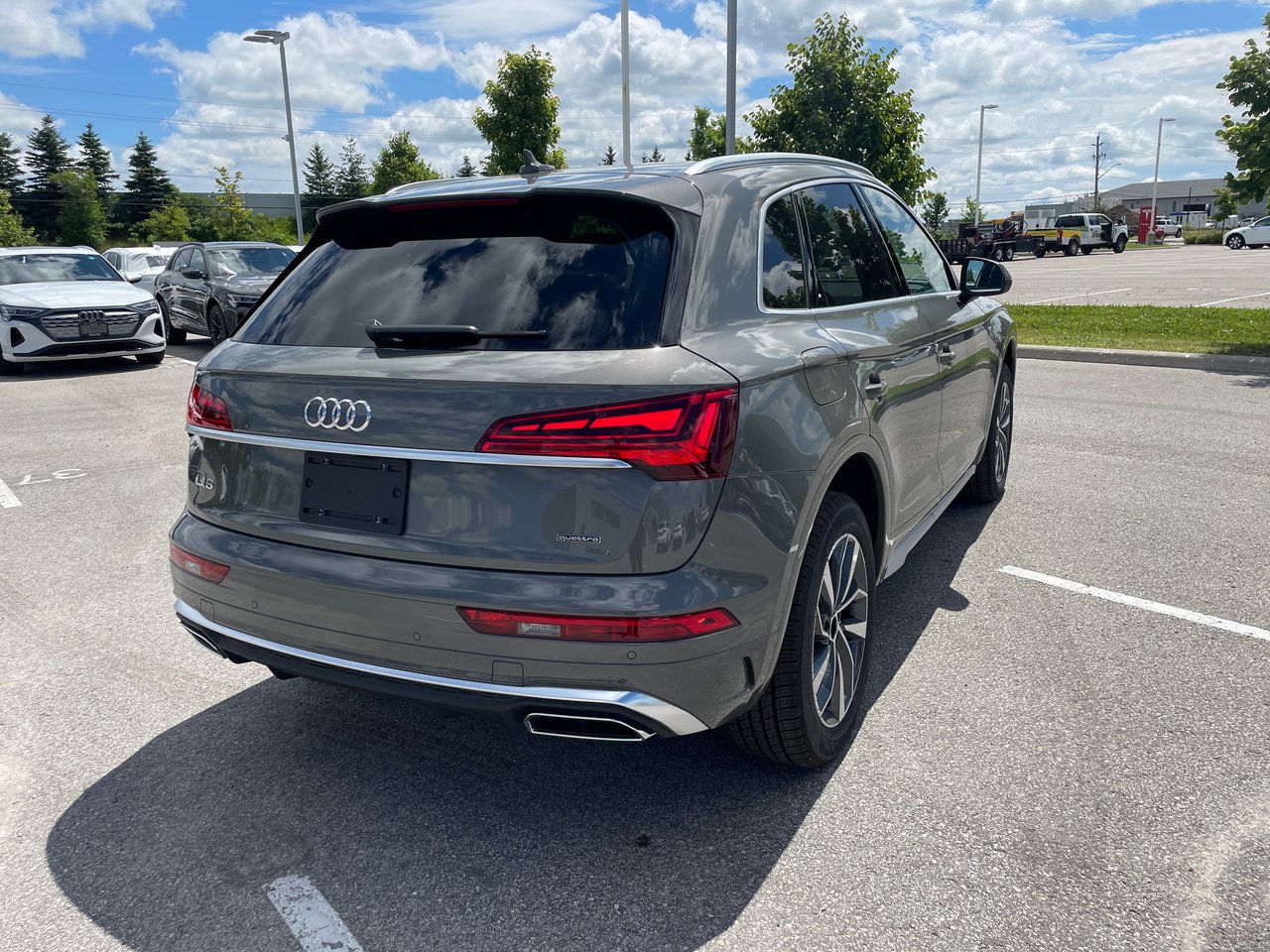 New 2023 Chronos grey metallic Audi Progressiv 45 TFSI quattro image 9