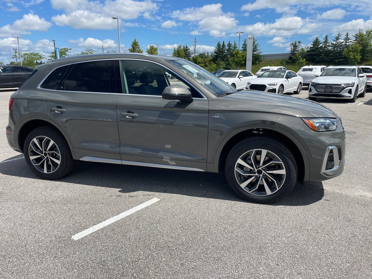 New 2023 Chronos grey metallic Audi Progressiv 45 TFSI quattro image 34