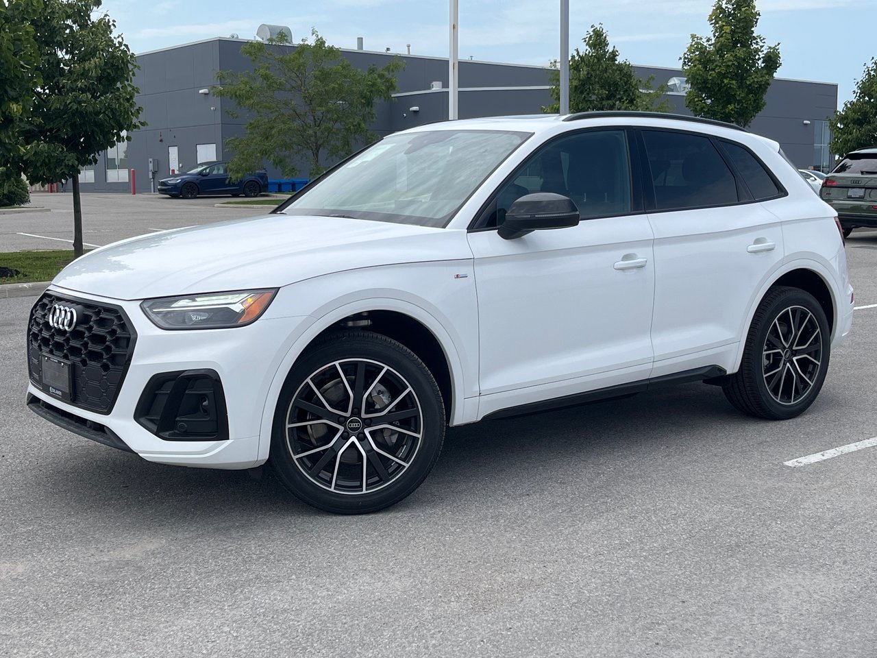 New 2023 Ibis white Audi Progressiv 45 TFSI quattro image 2