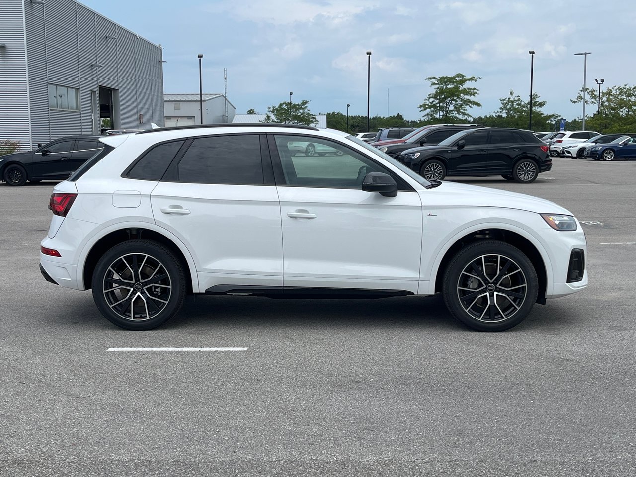 New 2023 Ibis white Audi Progressiv 45 TFSI quattro image 9