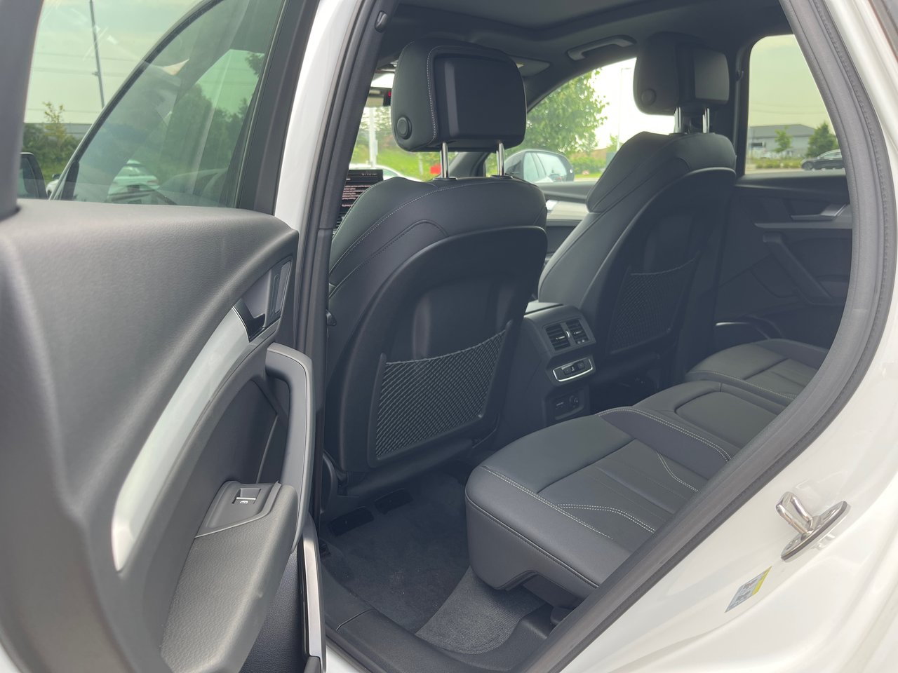 New 2023 Ibis white Audi Progressiv 45 TFSI quattro image 17