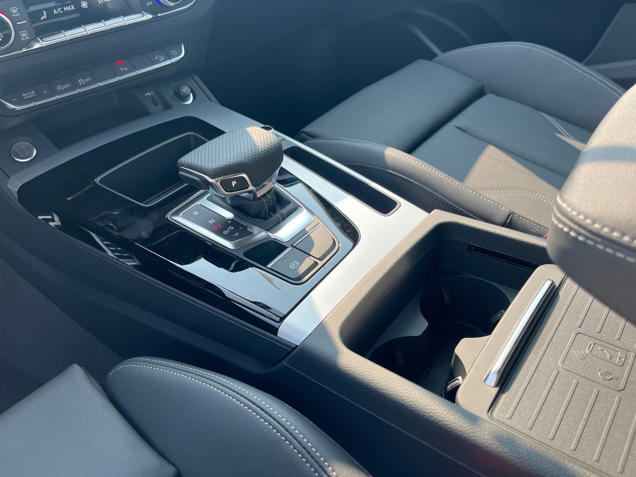 New 2023 Ibis white Audi Progressiv 45 TFSI quattro image 22