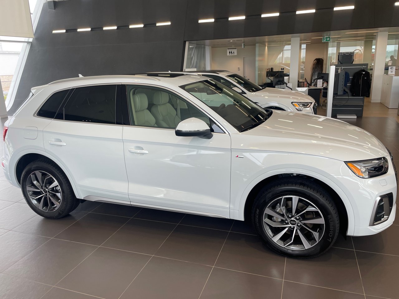 New 2023 Glacier white metallic Audi Technik 45 TFSI quattro image 6