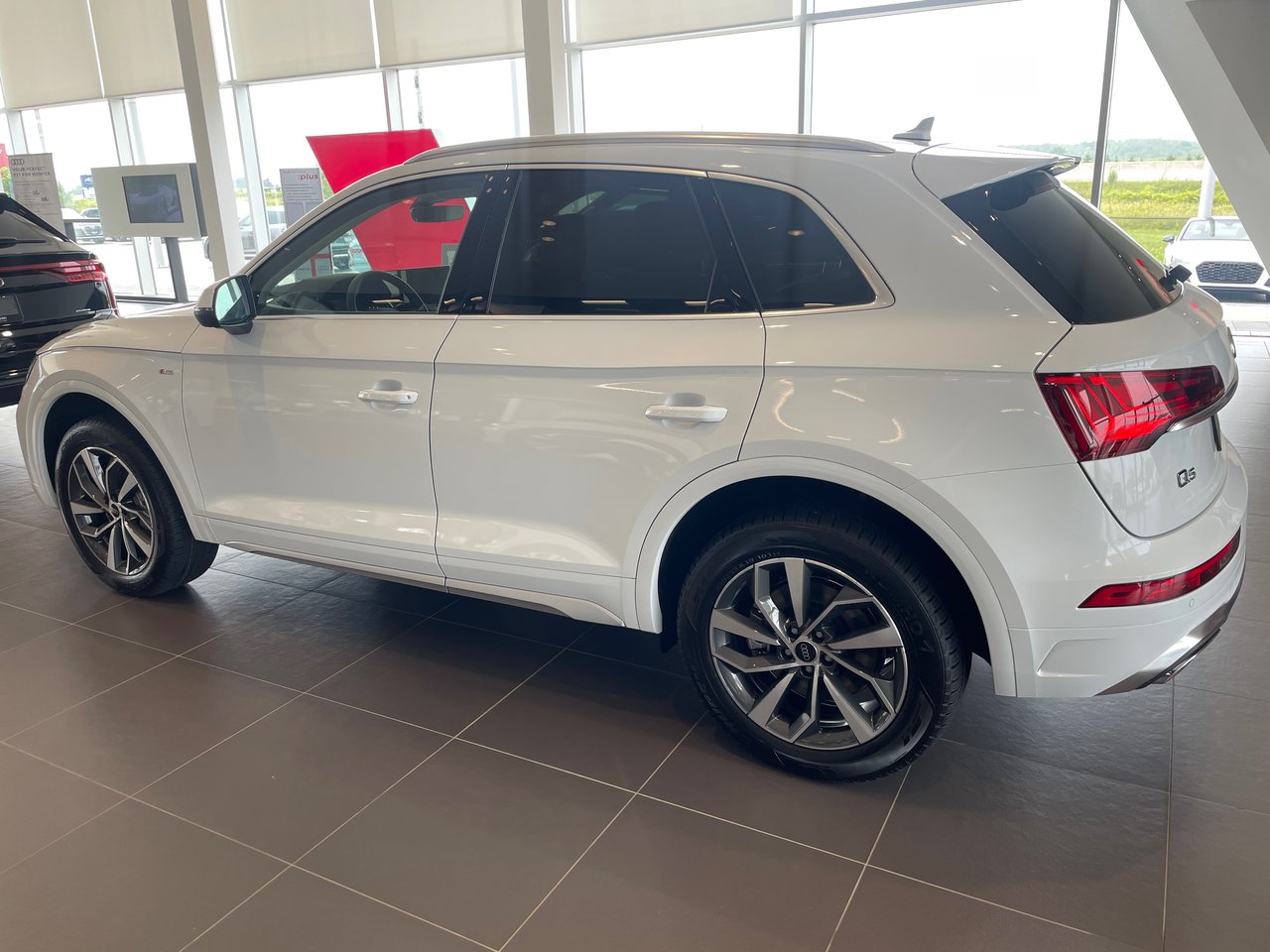 New 2023 Glacier white metallic Audi Technik 45 TFSI quattro image 13