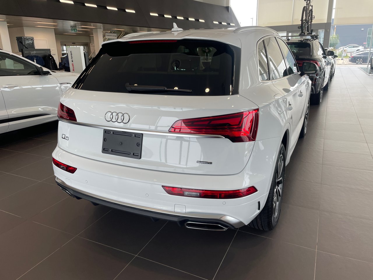 New 2023 Glacier white metallic Audi Technik 45 TFSI quattro image 9
