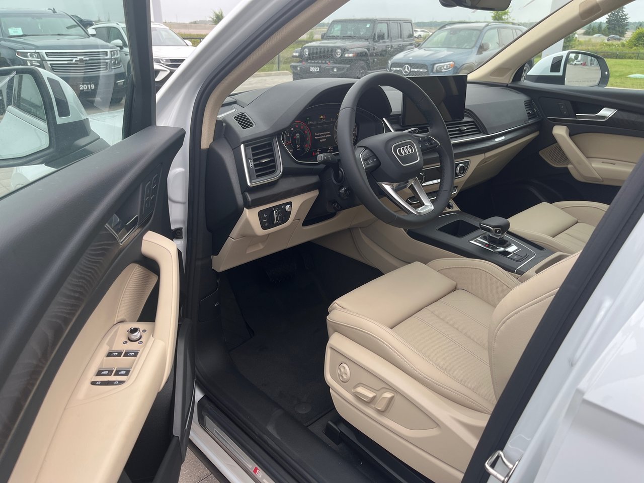 New 2023 Glacier white metallic Audi Technik 45 TFSI quattro image 27