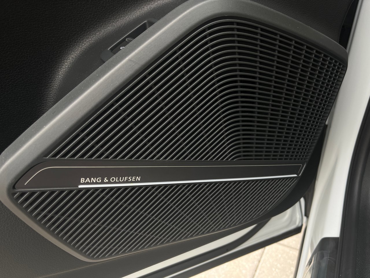 New 2023 Glacier white metallic Audi Technik 45 TFSI quattro image 44